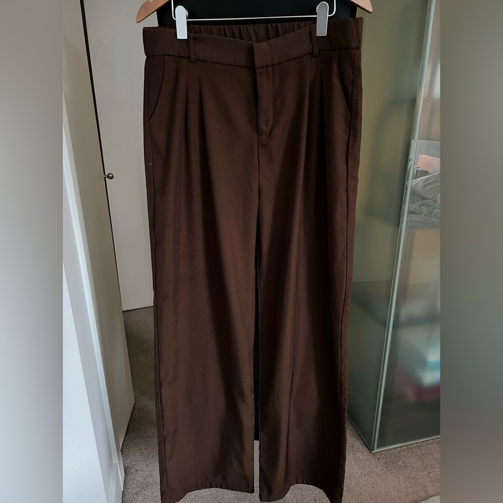 Brown Dress Pants with Wide-Leg Silhouette